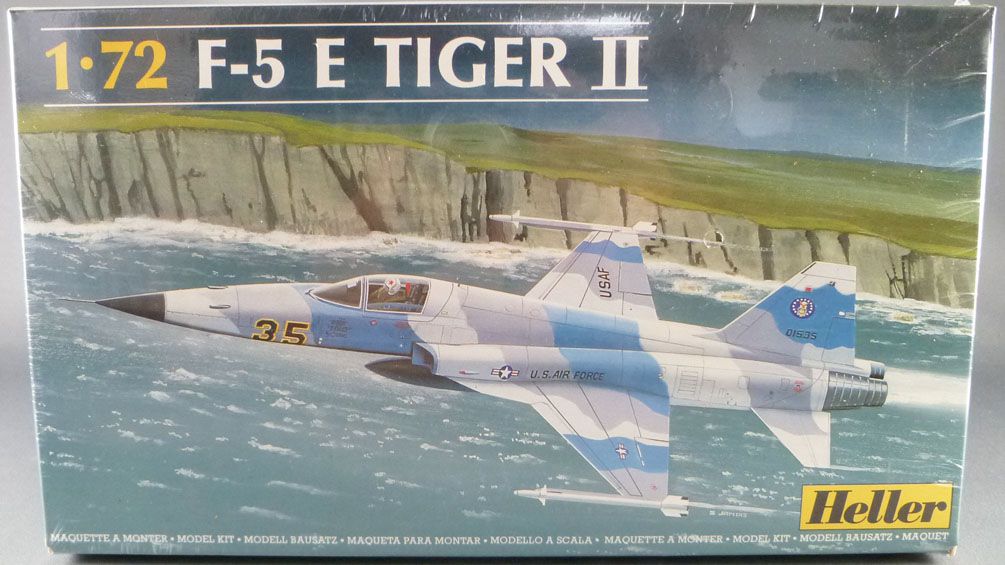 80253  авиация  F-5E Tiger II  (1:72)