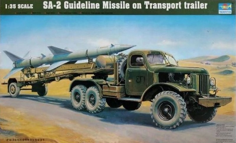 00204  техника и вооружение  SA-2 Guideline Missile on Transport trailer  (1:35)