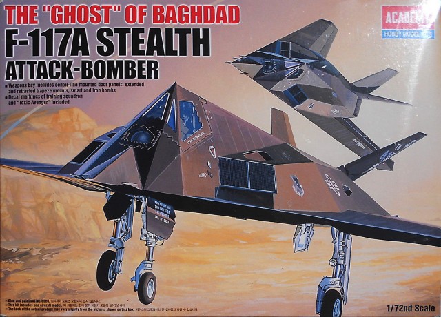 12475  авиация  F-117A Stealth Attack Bomber The "Ghost" of Baghdad  (1:72)