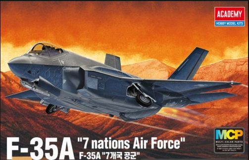 12561  авиация  F-35A 'seven nations Air Force'  (1:72)