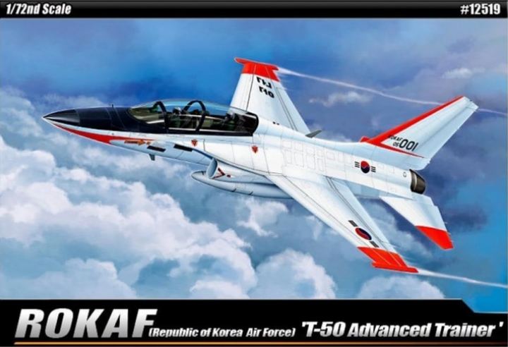 12519  авиация  ROKAF T-50 Advanced Trainer  (1:72)