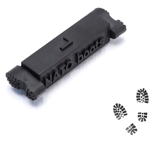 T-060  материалы для диорам  Штамп Ботинки НАТО, размер L  (1:24)