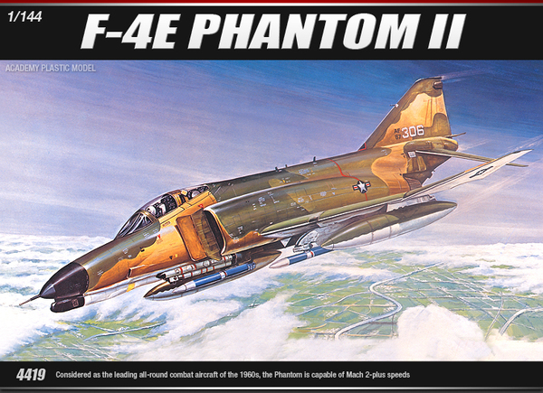 12605  авиация  F-4E PHANTOM II  (1:144)