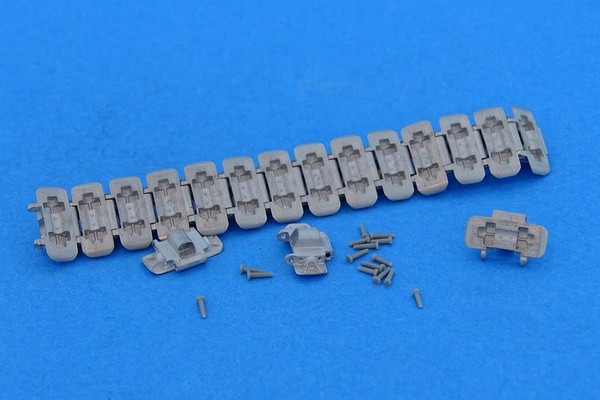 MTL-35185  траки наборные  Tracks for Matilda Flat type  (1:35)